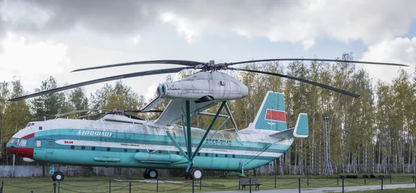 V-12 (Mi-12) - nehéz szállító helikopter-1967 — Stock Fotó