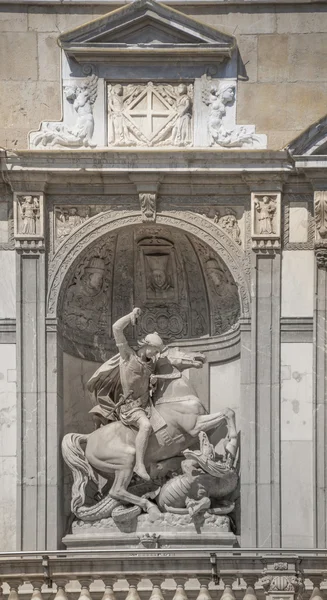 Sculptuur in het paleis van de Generalitat (Palau de la Generali — Stockfoto