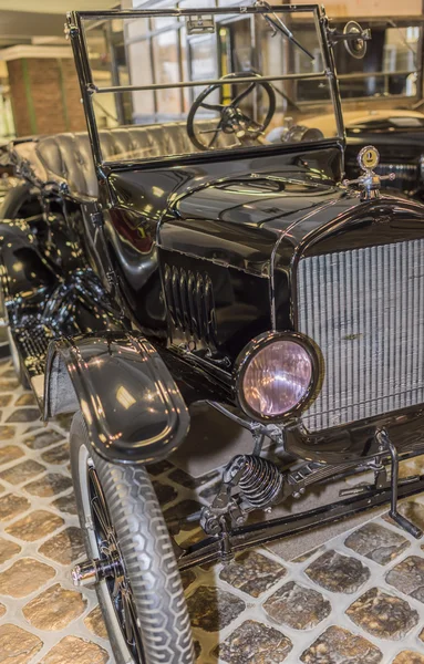 Ford Model T - "Tin Lizzie" (year of production _ 1908-1927 ) — стоковое фото