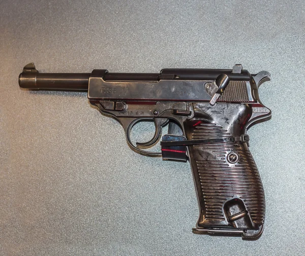   9 mm silah sistemi Walter P-38 örnek 1938 (Almanya)