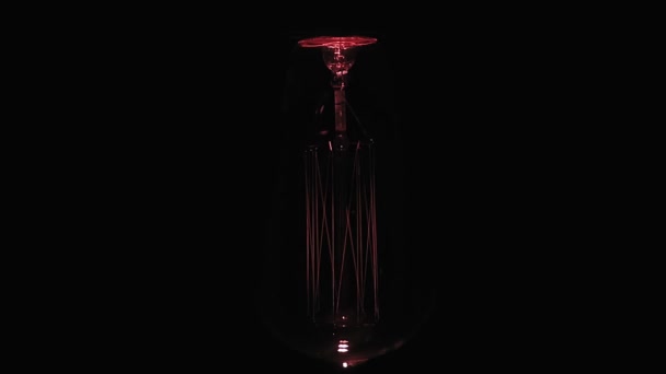 A lâmpada de filamento de tungstênio entra e desliga — Vídeo de Stock