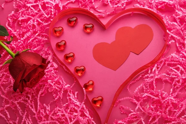 Een Roze Achtergrond Decoratie Voor Valentijnsdag Een Hart Gemaakt Van — Stockfoto