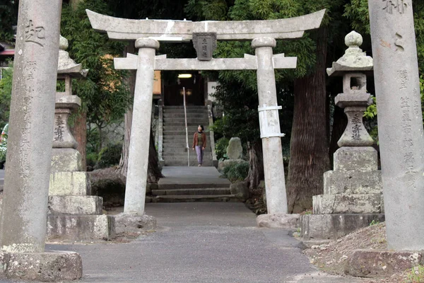 Emberek Lelép Lépcsőn Ikime Jinja Egy Japán Szentély Beppu Japán — Stock Fotó