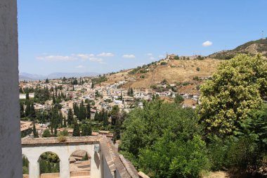 Dağ ve Tepe Manzarası Alhambra Granada, İspanya, Temmuz 2024