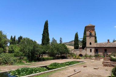 Dağ ve Tepe Manzarası Alhambra Granada, İspanya, Temmuz 2024