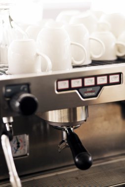 kahve makinesi ve Kupası vintage Renk tonlu