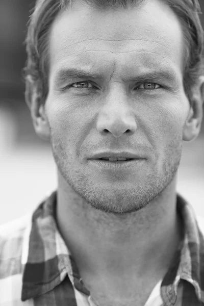 Retrato del hombre con camisa a cuadros Fotos De Stock