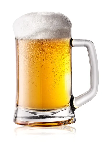 Taza de cerveza con espuma gruesa — Foto de Stock