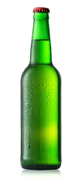 Groene koud flesje bier met druppels — Stockfoto