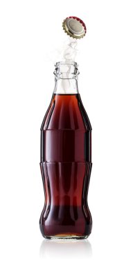 Duman başlık altında cola şişesi