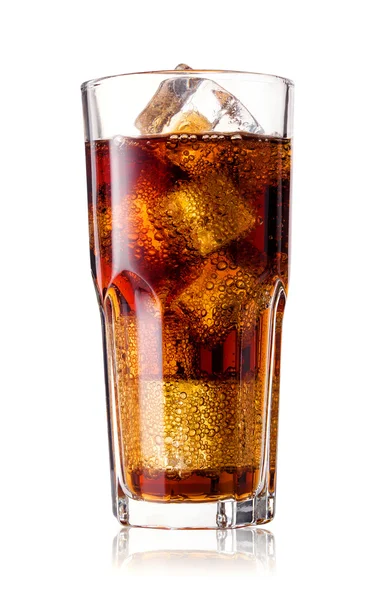 Glas av cola med is — Stockfoto