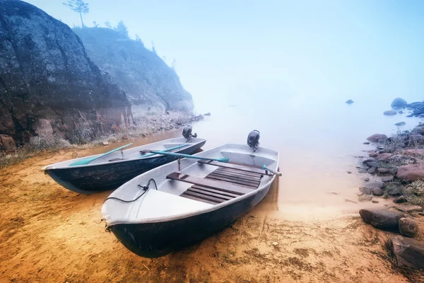 小船在湖上湾 — 图库照片