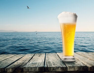 bardak bira bir tablo