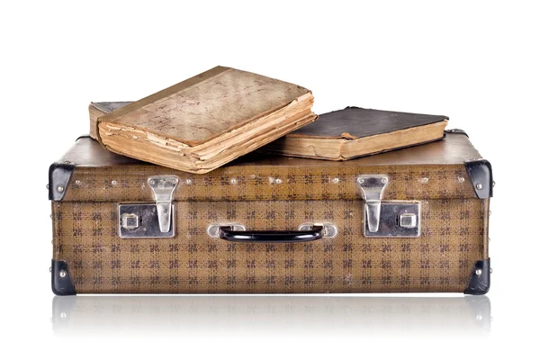 Vintage suitcase with books — Stock Photo, Image