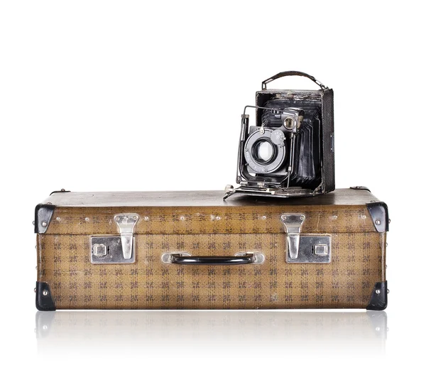 The suitcase with old camera — Stock Photo, Image