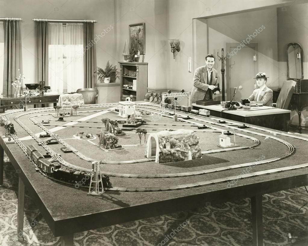 old fashioned train set
