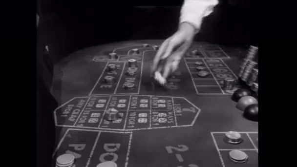 Rolling dice on craps table — Stock Video