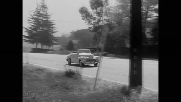 Автомобіль зупиняється розбитим — стокове відео