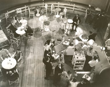 kişi kokteyl Lounge gemide