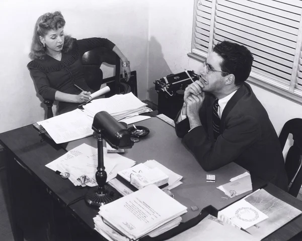 Secretary and boss working — Stock Photo, Image