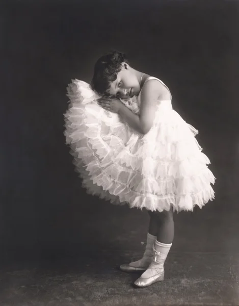 Junge aufstrebende Ballerina — Stockfoto