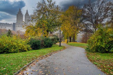 Central Park, New York Sonbaharda sabahın erken saatlerinde