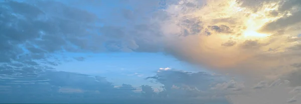 Dramatischer Himmel Frühen Morgen Vor Der Golfküste Floridas — Stockfoto