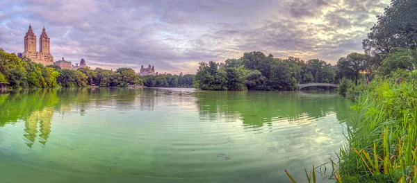 Puente Proa Central Park Nueva York Finales Del Verano Temprano — Foto de Stock