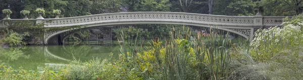 Bow bridge — Stock Photo, Image