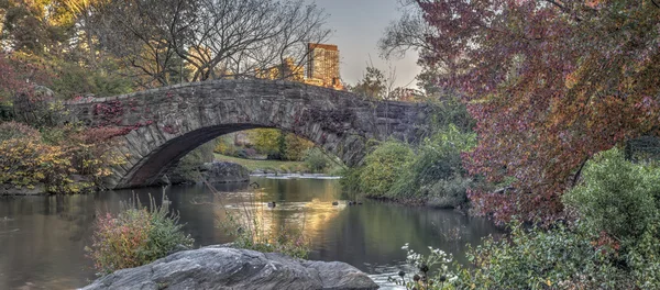 Gapstow overbruggen central park, new york city — Stockfoto