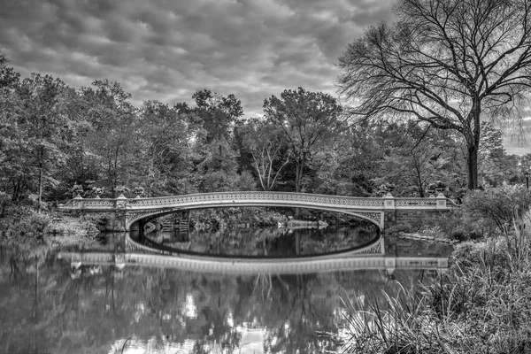 Boog brug — Stockfoto