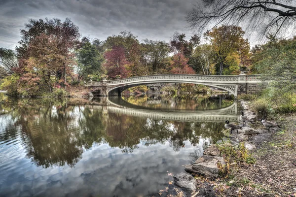 Bow bridge — Stock Photo, Image