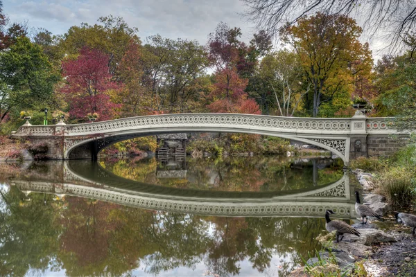 Boog brug — Stockfoto