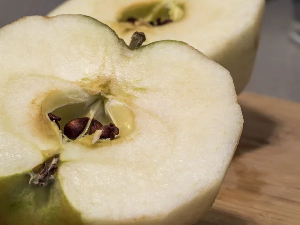 Apple with seeds — Stock Photo, Image