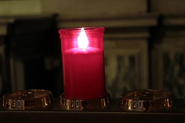 Tealight na igreja — Fotografia de Stock