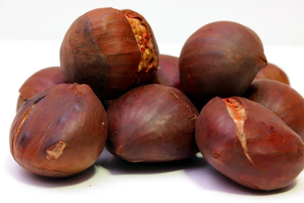 Alcune castagne arrosto — Foto Stock