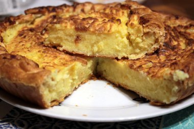 Sebzeli ev yapımı patates keki.