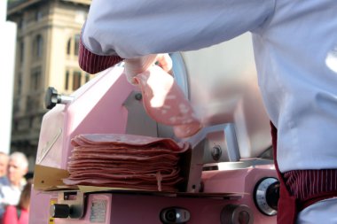 kesme mortadella