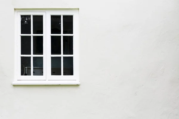 Fond Fenêtre Bois Blanc Fenêtres Bois Sur Une Maison Royaume — Photo