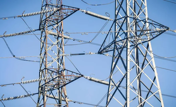 Detail Electricity Pylons Blue Sky Depicting National Grid Electricity Power — Stock Photo, Image