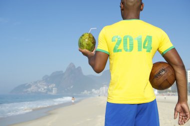 2014 Rio forması giyen Brezilyalı futbol futbol oyuncusu