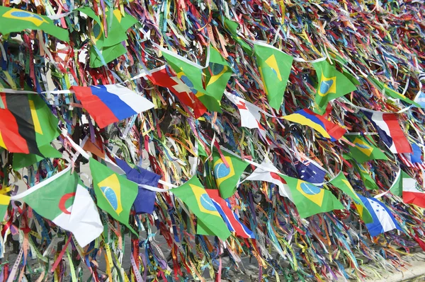 브라질 국제 플래그 소원 리본 bonfim 살바도르 바이아 — 스톡 사진