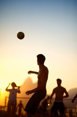 altinho keepy uppy futebol beach soccer futbol oynayan Brezilyalı