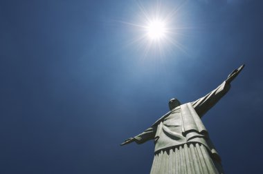 Corcovado İsa kurtarıcı Rio de Janeiro Brezilya güneş