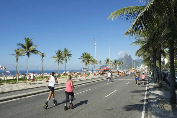 Brazilské ženy odrazu obuv Rio de Janeiro Brazílie — Stock fotografie