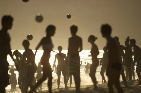 Rio de Janeiro Siluetas de Playa Brasileños Jugando Altinho — Foto de Stock