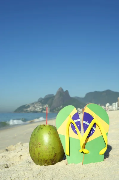 Brazilian Flag Flip Flops and Coconut Ipanema Beach Rio Brazil — Stockfoto