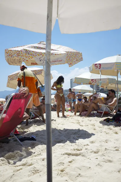 Σκηνή καλοκαίρι Βραζιλία Ρίο ντε Τζανέιρο παραλία Ipanema — Φωτογραφία Αρχείου