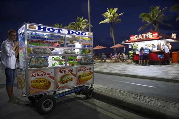 Carro de Perro Caliente y Kiosco Ipanema Beach Rio —  Fotos de Stock