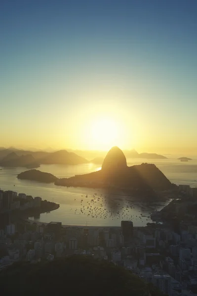 Rio de Janeiro Brezilya altın Sunrise Sugarloaf dağ